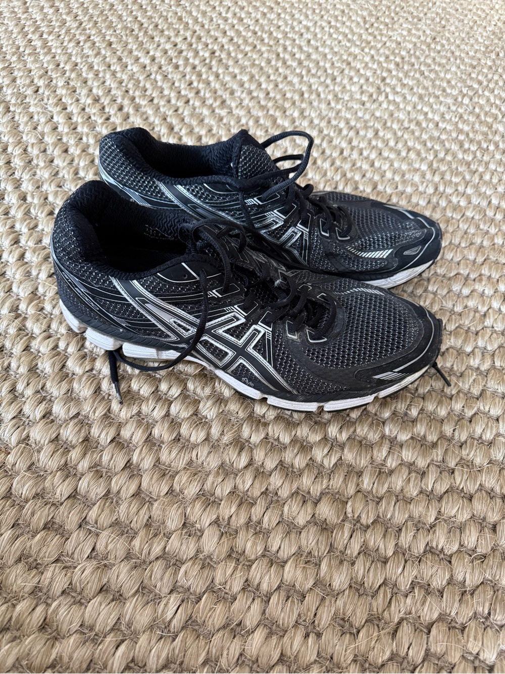 ASICS Black and White Men's Running Shoes